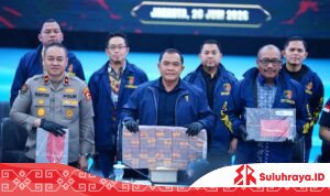 cf06ef28-d9a2-43cf-836d-61b4670c8707